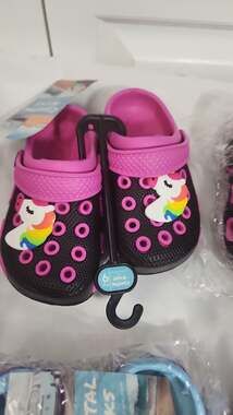 Coastal Kicks Toddler Girls Unicorn Clogs Sandals Black Pink Size 6